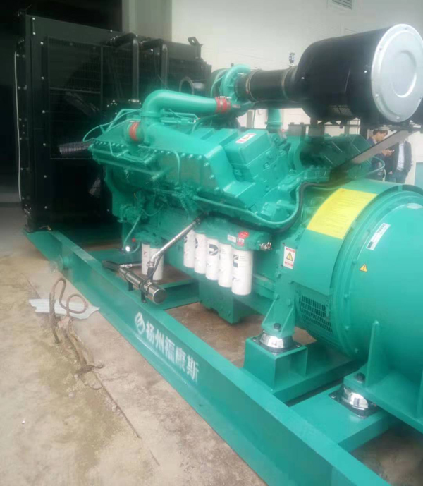 龙安发电机租赁使用中无电压或电压太低怎么办？
