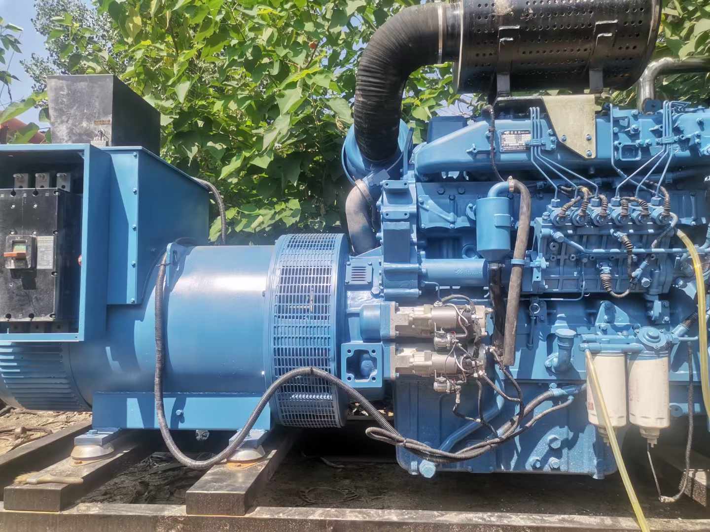 龙安详细说明降低 800kW 柴油发电机输出电流波动的方法