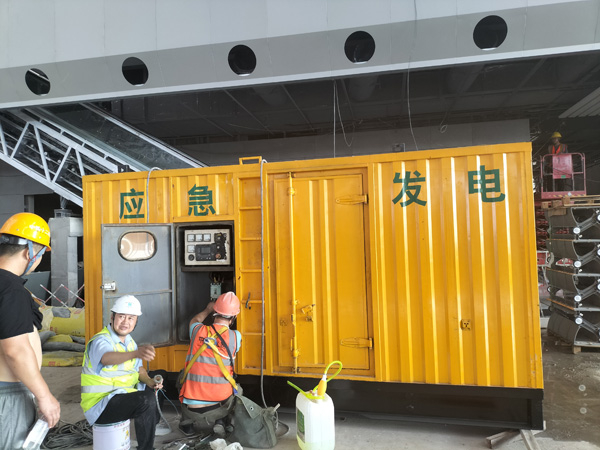 龙安怎样判断空气滤清器是否需要更换？